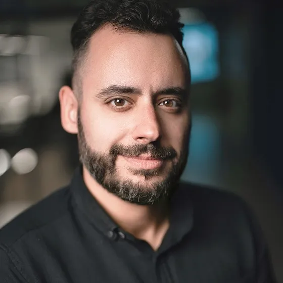 Андрій Смирнов